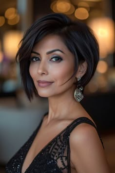 25 Prettiest Ways to Get a Pixie Bob with a Side Part Κούρεμα Bob, Bold Women, Bob Haircuts For Women, Short Bob Haircuts, Trendy Hair, Short Hair With Layers