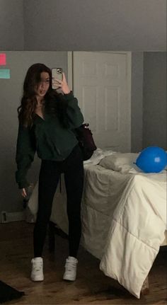 Green Comfy Outfit, Mode Zara, Basic Outfits, Komplette Outfits