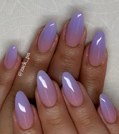 Lilac Nails Ombre, Nail Art Lavender Purple, Simple Nails Lavender, Simple Spring Nails Purple, Pink And Lavender Ombre Nails, Short Nail Designs Lilac, Grey Lilac Nails, Pastel Pink And Purple Ombre Nails, Dreamy Purple Nails