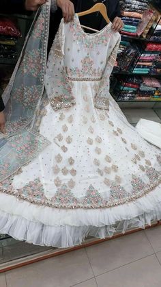 Nani Maa, Grand Dress, Female Clothes Outfits, Shopping Pictures, Wedding Snapchat, Pakistan Dress, Fancy Suit, Latest Dress Design