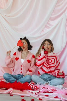 Two girls pose in valentines outfits Valentine Photo Shoot Outfit, Cute Valentine’s Day Photoshoot, Cute Outfits Valentines Day, Valentine Friend Photoshoot, Valentines Outfits 2024, Sisters Valentines Photoshoot, Girly Valentines Outfits, Valentines Themed Photoshoot, Valentine Day Outfits Aesthetic