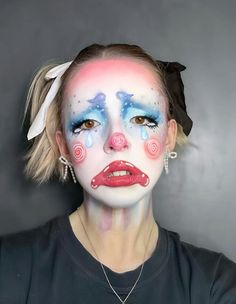 Scary Clowns Makeup, Clown Mouth Makeup, Colorful Clown Outfit, Pre Shower Makeup Ideas Crazy, Clown Eyeshadow, Halloween Clown Makeup Aesthetic, Preshower Makeup Ideas, Vintage Circus Makeup, Club Kid Makeup