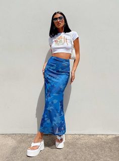 Essas são as principais TENDÊNCIAS PARA O VERÃO 2023! Jumpsuit Outfit, Cooler Look, Outfit Trends, Mode Inspo, Blue Skirt, Mode Vintage