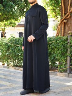 Ja'far Thobe - Thobes - Men Thobes Men Arab, Middle East Clothing, Thobes Men, Muslim Men Clothing, Arab Men Fashion, Abaya Outfit, Stylish Men Wear, Men's Kurta, Dobby Fabric