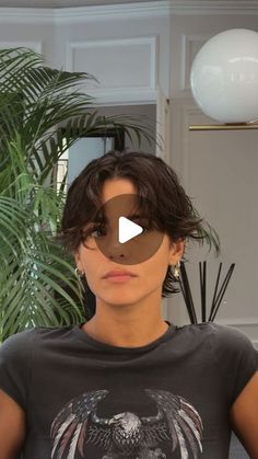 Faick Zekai on Instagram: "Classy Short Hair 🤩 #haircut #cotril #milano #trend #cut #trend #video #hairvideos #instadaily" Classy Short Hair, Trend Video, Bowl Haircuts, Haircut 2024, Haircut Style, Hair Color And Cut, Hair Haircut, Short Cuts, Hair Videos