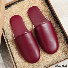 Olivia Mark - Warm Woolly Feet at Home Slippers Minimalist Winter, White Slippers, High Quality Boots, Comfortable Slippers, Sheepskin Slippers, Shoe Sole, Soft Slippers, Home Slippers, Wine Collection