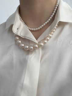 aesthetic, эстетика, white, белый, жемчужины, pearls Pearl Jewelry Aesthetic, Pearl Necklace Aesthetic, Golden Aura, Pearl Aesthetic, Vintage Opulence, Jewellery Aesthetic, Pearl Fashion, White Pearl Necklace, Old Money Style