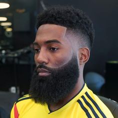 Beard Fade Styles, Fade And Beard, Types Of Fade Haircut, Fade Hairstyle, Beard Line, Fade Haircut Styles, Beard Cuts, Black Hair Cuts