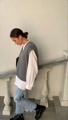 Vinter Mode Outfits, Winter Mode Outfits, Look Adidas, Skandinavian Fashion, Looks Street Style, Outfit Trends, Vest Outfits, Autumn Outfit