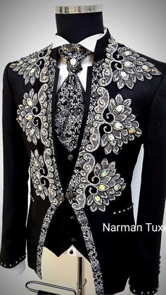 Unique Prom Suits, Crazy Suits, Guys Prom, Artist Clothing, Best Wedding Suits, Glamorous Evening Dresses, Suits Wedding, Fancy Suit