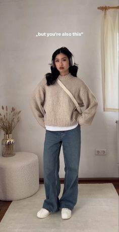 Cute Sweater And Sweatpants Outfits, Modest Fits Streetwear, Beige Sweater Outfit Aesthetic, Monochromatic Christmas Outfit, Loose Pants Winter Outfit, Oat Cardigan Outfit, Winter Outfits With Trench Coats, Smart Casual Outfit Midsize, Cute Winter Office Outfits