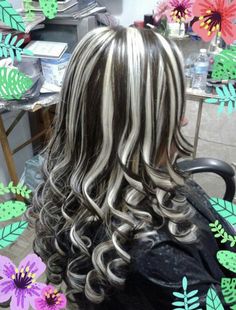 White Hair Highlights, Gray Hair With Lowlights, Coconut Hair Mask, Chunky Blonde Highlights, Silver Hair Highlights, Blonde Highlights On Dark Hair, Frosted Hair, Hair With Lowlights, Red Blonde Hair