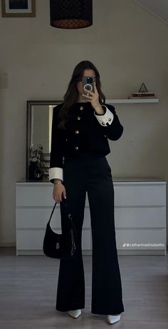 Old Money Outfits, Winter Fashion Outfits Casual, Casual Chique, Business Outfits Women, Corporate Outfits, Business Casual Outfits For Work, Classy Work Outfits, Stylish Work Outfits, Work Outfits Women