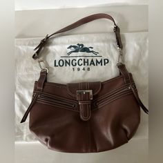 Excellent Condition Vintage Longchamp Brown Leather Bag With Dust Bag. Longchamp Leather Bag, Brown Longchamp, Vintage Brown Leather Bag, Longchamp Leather, Longchamp Handbags, Longchamp Bags, Bags Vintage, Vintage Shoulder Bag, Brown Leather Shoulder Bag