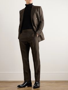 TOM FORD's tailoring is the go-to for guys like David Beckham, Daniel Craig and Bradley Cooper. A cool, sleek option for formal events, these 'Atticus' suit trousers have been tailored in Italy from fine wool and silk-blend and feature both side adjusters and unfinished hems for an impeccable fit. Well Tailored Suit, Mens Event Outfit, Men Fall Attire, Finance Men Style, Black Tie Formal Men, Styling Brown Trousers, Men’s Formal Attire, Guys Formal Outfits, Smart Man Aesthetic