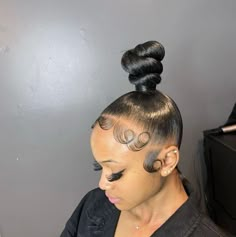 Natural Hair Bun Styles, Weave Ponytail, Protective Hairstyles For Natural Hair, Top Knot Hairstyles, Quick Natural Hair Styles