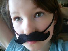 5 Orange Potatoes: Silly Moustache Tutorial Mustache Crafts, Mustache Diy, Growing A Mustache, Fake Mustaches, Silly Clothes, Birthday Goodie Bags, Dress Up Boxes, Party Goodies, Moustaches