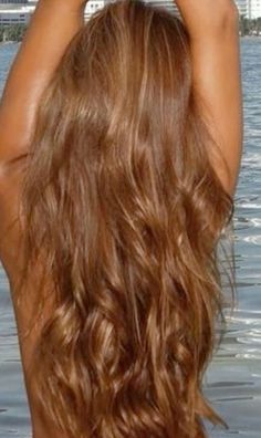 Honey Brown Wavy Hair, Sunkissed Brown Hair, Boosting Confidence, Bronze Hair, Dark Blonde Hair, Auburn Hair