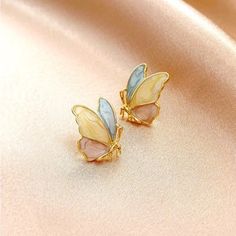 Butterfly Gold Earrings | Women Earrings Made With High Quality Jewelry-Grade Silver Alloy Coated In Luxurious Gold Tone (Hypoallergenic And Lead Free) These Elegant Jewelries Are Perfect For Date Night, Girls Night Out Or Perfect Gift To Your Self, Family Members Or Friends. Everyday Sales!! Add Any 5 Items (In Any 5 For $25 Mark) In Your Bundle And Send Me An Offer For $25 Gold Earrings, Women Earrings, Women Jewelry, Women Accessories, Best Selling Jewelry, Wedding Jewelries Butterfly Earrings Stud, Alloy Earrings, Classy Jewelry, Pretty Jewelry