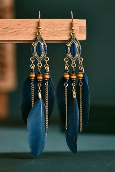 Boho vintage style with colorful feather tassel dangle drop earrings，Perfect for adding a pop of color to any outfit，Ideal for all-day wear，Surprise your frien Tibetan Earrings, Wedding Bride Jewelry, Boho Feathers, Vintage Boho Fashion, Bohemian Accessories, Long Tassel Earrings, Tassel Drop Earrings, Bohemian Earrings, Girls Earrings