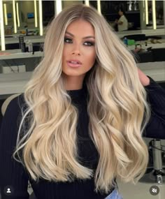 Spring Blonde Hair 2024, Blonde Foils, Bride Era, 90s Haircuts, Tape Hair Extensions