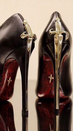 Pretty Heels, Dr Shoes, Cesare Paciotti, Shoes Party, Shoes Heels Classy, Heels Classy, Fancy Shoes, Shoe Inspo