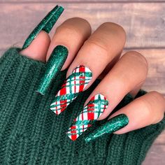 Green Glitter Plaid Press on Nails Christmas Nails Winter - Etsy Canada Nail Deaigns, Girl Secrets, Plaid Nails, Cute Christmas Nails, Her Nails, Festival Nails, Xmas Nails