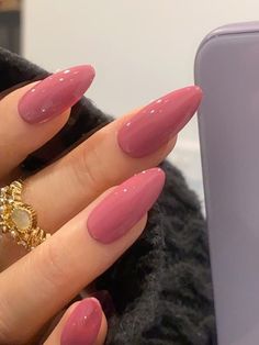 Nail Ideas Full Color, Cute Plain Nails Acrylic, Nail Colours For Tanned Skin, Grown Woman Nails, Medium Oval Nails Acrylic, Acrylic Nails One Color Simple, Burned Orange Nails, Cute Basic Nails Acrylic, Nails Acrylic Solid Color Simple