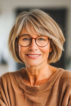 Hairstyles With Glasses, Chin Length Hair, Hairstyles For Women Over 50, Natural Wavy Hair, Hairdos For Short Hair, Effortless Hairstyles