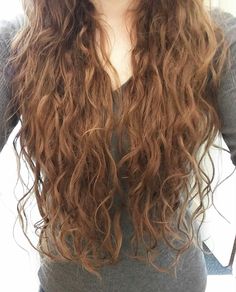 Wavy Hair 2b, Ways To Curl Your Hair, Hair Plopping, Different Types Of Curls, Curl Your Hair, Peinados Fáciles Para Cabello Corto