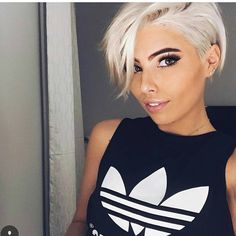 12.9k Likes, 131 Comments - Short Hairstyles  💇👦 Pixie Cut (@nothingbutpixies) on Instagram: “More and more white pixies @moigibs” Texture Hairstyles, Short Textured Hair, Hair Cuts 2017, Hairstyles Messy, Penteado Cabelo Curto, Short Blonde, Girl Short Hair, Blonde Pixie, Pixie Hairstyles