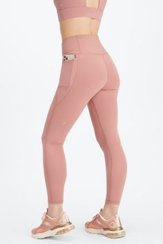 Oasis PureLuxe HW Crossover 7/8 Legging Fabletics pink female Activewear >> Womens >> Bottoms >> Leggings >> 7/8s PureLuxe regular 4-Way Stretch/Chafe-Resistant/Moisture-Wicking/Pockets/UPF Protection Buttery-soft crossover style in PureLuxe Rosa Leggings, Knee Length Leggings, Female Activewear, Ruched Leggings, Cut Out Leggings, Fabletics Leggings, Black Capri Leggings, Black Seamless, Ribbed Leggings