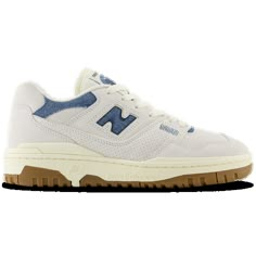 Trendy Shoes New Balance, New Balance Shoes Womens, Women’s New Balance, Platform New Balance, New Balance Off White, Levi Outfits, Cute New Balance Shoes, Unc Dorm