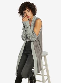 Star Wars: The Last Jedi Rey Grey Cold Shoulder Cardigan, MULTI Jedi Inspired Fashion, Star Wars Inspired Clothes, Jedi Fashion Inspiration, Star Wars Inspired Fashion, Star Wars Bounding Inspired Outfits, Galactic Starcruiser Outfits, Outfits Inspired By Star Wars, Jedi Disneybound, Jedi Inspired Outfit