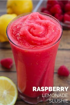 Raspberry Lemonade Slushie, Lemonade Slushie, Raspberry Lemonade Recipe, Raspberry Drink, Lemonade Slushies, Lemonade Smoothie, Slush Recipes