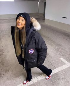 Winter Uk Outfit Drip, Uk Drip Outfits Girl, Canada Goose Women Outfits, Canada Goose Outfit, Drip Outfits Women, Canada Goose Fashion, Clean Outfits, Drip Outfits