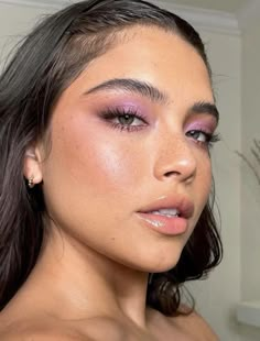 Purple Makeup Looks, Makeup Tip, Purple Eye Makeup, Summer Makeup Looks, Purple Makeup, Purple Eyeshadow