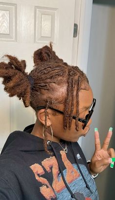 Short Dreads Hairstyles, Brown Locs Black Women, Hairstyles For Locs, Fluffy Locs, Brown Locs, Dreadlocks Hair Care, Short Hair Twist Styles, Loc Hairstyles