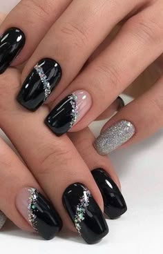 Witchy Nails By Skin Tone Range, Elegant Nails Classy Sparkle Black, Fancy Black And White Nails, Black And Silver Elegant Nails, Nail Designs On Black Nails, Black And Gold And White Nails, Best Nails For Black Dress, Christmas Nails 2023 Black, Black And Nails Silver