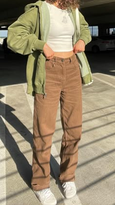 Brown Jeans Outfit, Mode Indie, Surfergirl Style, Brown Pants, Hoodie Outfit, Indie Outfits, Swaggy Outfits, Teen Fashion Outfits