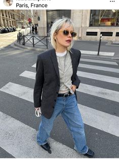 Miu Miu Cardigan, Scandi Street Style, Street Style 2023, Parker Outfit, Streetwear Chic, Cool Look, Style 2023, Cardigan Outfits, Outfits Spring