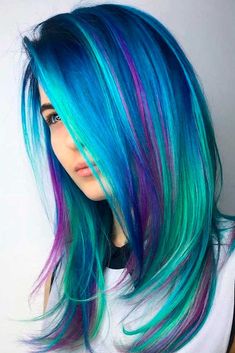 Emo Hairstyle, Purple Hair Highlights, Rainbow Hair Color, Hair Color Crazy, Bright Hair Colors, Fantasy Hair, Bright Hair, Hair Color For Women