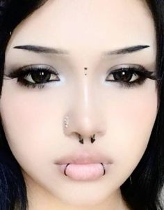 follow me for a kiss Daily Goth Makeup, Goth Makeup For School, Emo Makeup 2000s, 00's Makeup, Heart Makeup, Alternative Makeup, Cool Makeup Looks, Ethereal Makeup