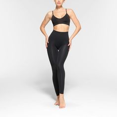 This ultra-soft, ankle-length legging has a flattering high waist fit and offers seamless construction for a super-smooth look and feel. Fits true to size. Bra Calculator, Sweat Sets, Onyx Colour, Ankle Length Leggings, Seamless Leggings, Holiday Fashion, Tee Shop, My Wardrobe, Colorful Leggings