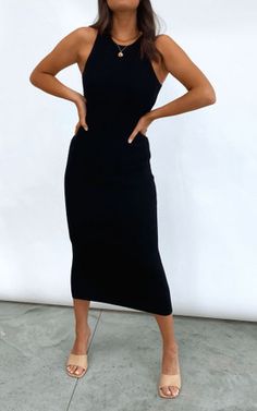 Black Long Dress Outfit, Black Midi Dress Outfit, Midi Dress Outfit, Holiday Dressing, Pretty Lavish, Black Dress Outfits, Midi Dress Black, Long Sleeve Dresses, Ribbed Dresses