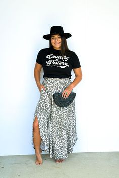 Summer Vacation Outfits for Black Women: 19 Stylish Ideas Maxi Skirt With Graphic Tee Outfit Plus Size, Plus Size Maxi Skirt Outfit Summer, Black Maxi Dress Western Outfit, Nashville Outfits Skirt, Skirt Tshirt Outfit Plus Size, Women’s Brunch Outfit, Plus Size High Waisted Skirt, Band Shirt With Skirt Outfit, Curvy Maxi Skirt Outfit