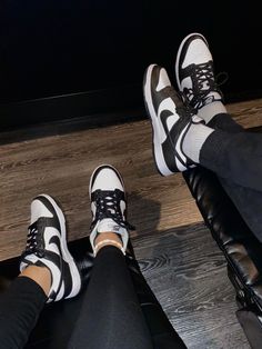 Matching Couple Shoes, Black Jordans, Aesthetic Letters, Couple Shoes, Old Couples, Outfit Inspo Casual, Jordans Women, Muslimah Aesthetic