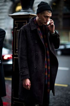 MEN AND HIS WEAR London Fashion Week Street Style Men, London Fashion Weeks, Shirt Refashion, Fashion Weeks, Mens Winter Fashion, Street Style Inspiration, Cool Street Fashion