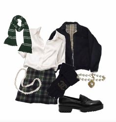 Slytherin Vibes, Slytherin Clothes, Slytherin Outfit, Slytherin Fashion, Marauders Dr, Hogwarts Outfits, Inspo Fits, Fantasy Outfits, Xoxo Gossip