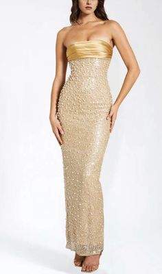 Long Hoco Dresses Tight, Gold Formal Dresses Long, Gold Beaded Bridesmaid Dresses, Long Pearl Dress, Pearl Maxi Dress, Luxury Dress Glamour, Gold Dresses Formal, Gold Formal Dresses, Pearls Outfit